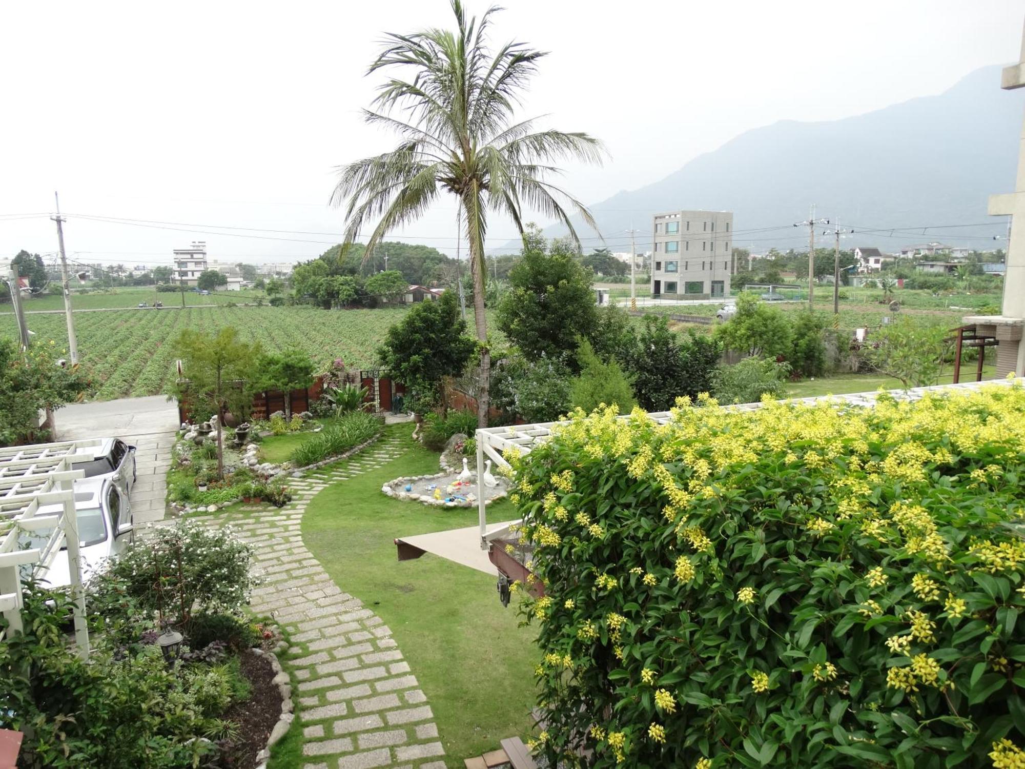 花蓮 達芙妮花園民宿 Ji'an Rum bild